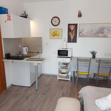Appartamento Jasmina Senj  Esterno foto