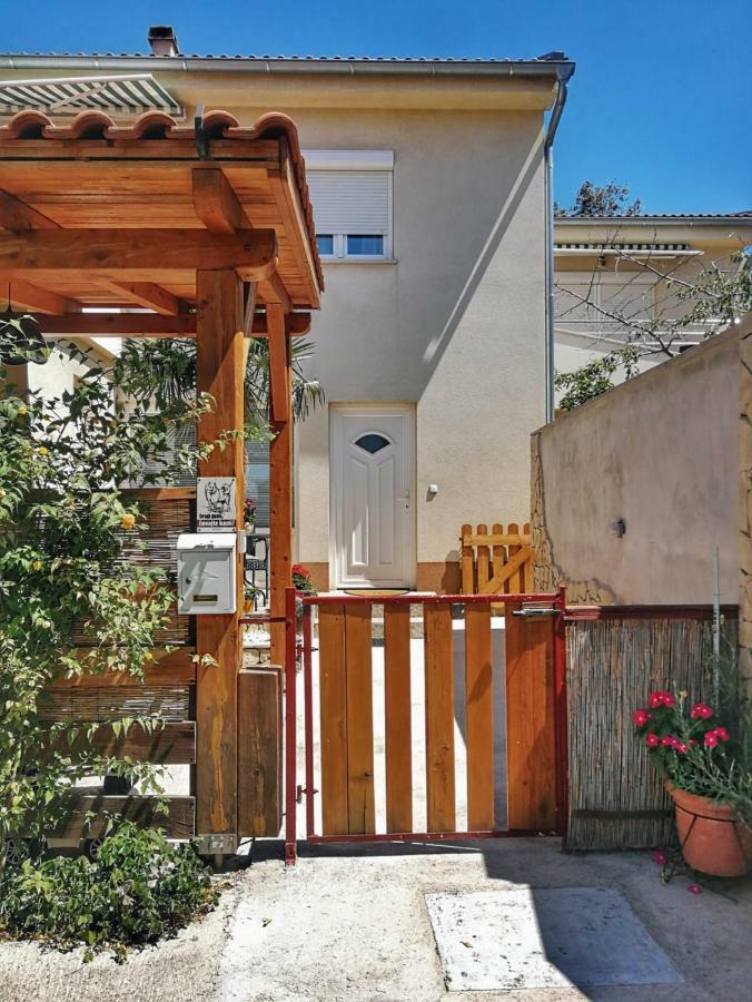 Appartamento Jasmina Senj  Esterno foto
